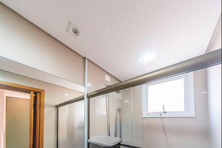 Apartamento à venda com 130m², 3 quartos e 3 vagas Apartamento à venda com 130m², 3 quartos e 3 vagasBanheiro do Quarto 2