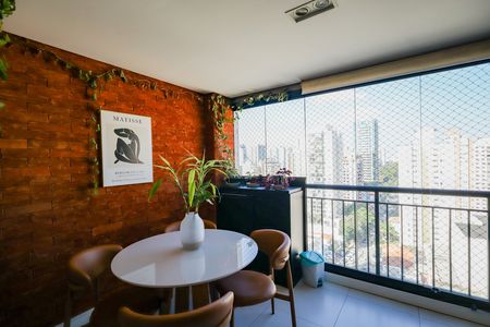 Apartamento à venda com 40m², 1 quarto e 1 vaga Apartamento à venda com 40m², 1 quarto e 1 vagaVaranda e Cozinha