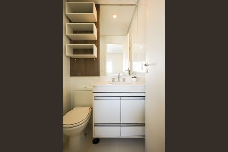 Banheiro de apartamento à venda com 1 quarto, 40m² em Brooklin, São Paulo