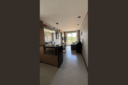 Sala de apartamento para alugar com 2 quartos, 46m² em Barro Branco, Cotia