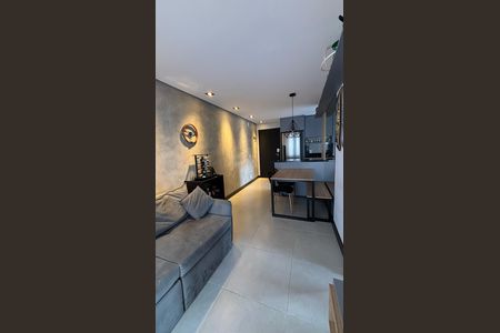 Sala de apartamento para alugar com 2 quartos, 46m² em Barro Branco, Cotia