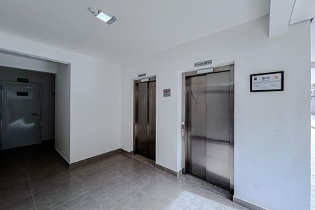 Apartamento à venda com 38m², 2 quartos e sem vaga Apartamento à venda com 38m², 2 quartos e sem vagaÁrea comum