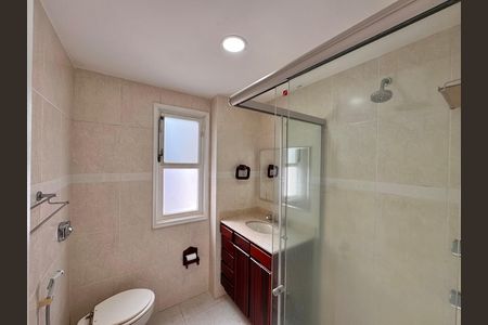 Apartamento à venda com 112m², 3 quartos e 2 vagas Apartamento à venda com 112m², 3 quartos e 2 vagasBanheiro da Suíte