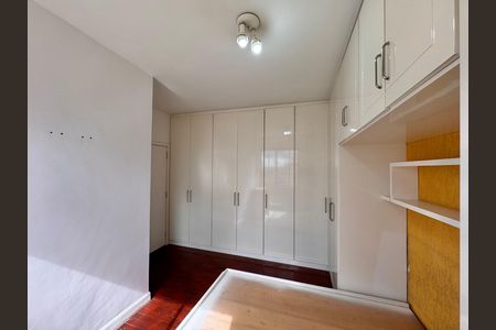 Apartamento à venda com 112m², 3 quartos e 2 vagas Apartamento à venda com 112m², 3 quartos e 2 vagasSuíte