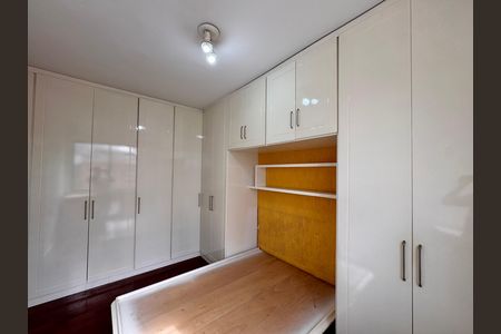 Apartamento à venda com 112m², 3 quartos e 2 vagas Apartamento à venda com 112m², 3 quartos e 2 vagasSuíte