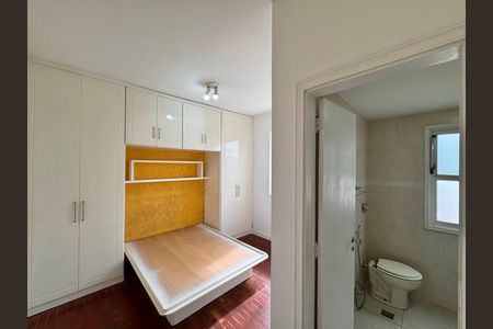 Apartamento à venda com 112m², 3 quartos e 2 vagas Apartamento à venda com 112m², 3 quartos e 2 vagasSuíte