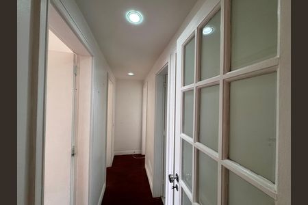 Apartamento à venda com 112m², 3 quartos e 2 vagas Apartamento à venda com 112m², 3 quartos e 2 vagasCorredor