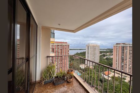 Varanda de apartamento à venda com 3 quartos, 112m² em Barra da Tijuca, Rio de Janeiro