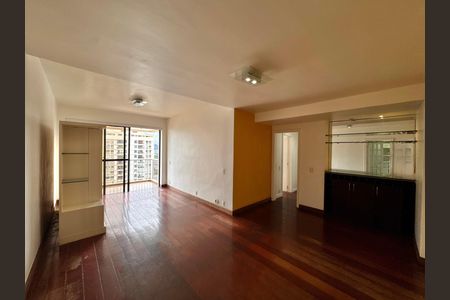 Apartamento à venda com 112m², 3 quartos e 2 vagas Apartamento à venda com 112m², 3 quartos e 2 vagasSala