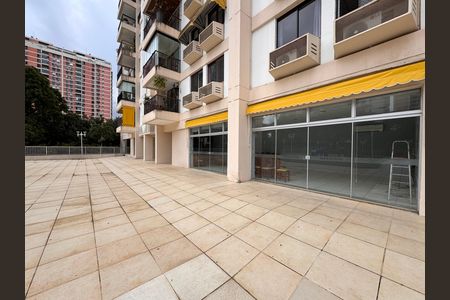 Apartamento à venda com 112m², 3 quartos e 2 vagas Apartamento à venda com 112m², 3 quartos e 2 vagasÁrea comum