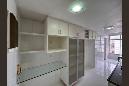 Apartamento à venda com 112m², 3 quartos e 2 vagas Apartamento à venda com 112m², 3 quartos e 2 vagasCozinha