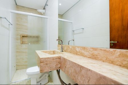 Casa para alugar com 290m², 3 quartos e 2 vagasBanheiro 