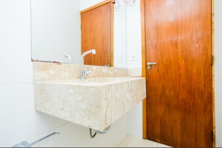 Casa para alugar com 290m², 3 quartos e 2 vagasBanheiro 