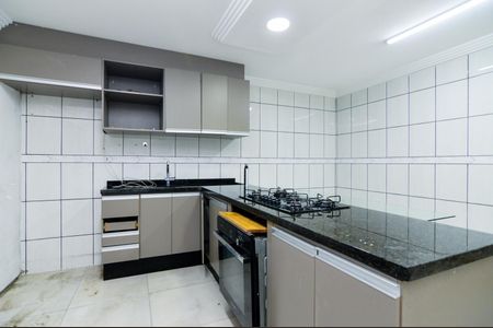 Casa para alugar com 290m², 3 quartos e 2 vagasCozinha