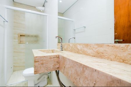 Casa para alugar com 290m², 3 quartos e 2 vagasBanheiro 