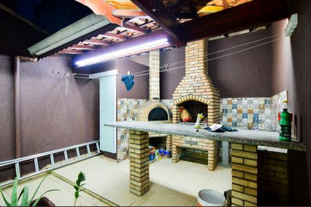 Casa para alugar com 290m², 3 quartos e 2 vagasChurrasqueira
