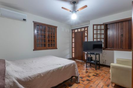 Casa à venda com 410m², 4 quartos e 4 vagas Casa à venda com 410m², 4 quartos e 4 vagasQuarto 3
