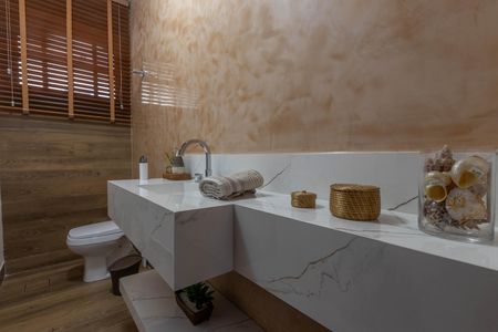 Casa à venda com 410m², 4 quartos e 4 vagas Casa à venda com 410m², 4 quartos e 4 vagasLavabo