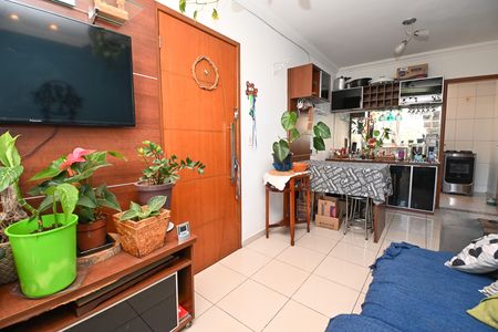 Sala de apartamento à venda com 3 quartos, 75m² em Cabral, Contagem