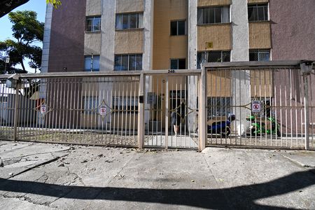 Fachada do Prédio de apartamento à venda com 3 quartos, 75m² em Cabral, Contagem