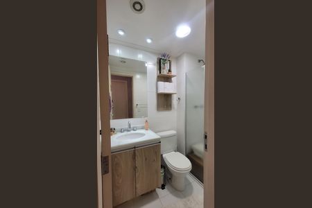 Banheiro de apartamento à venda com 2 quartos, 54m² em Perdizes, São Paulo