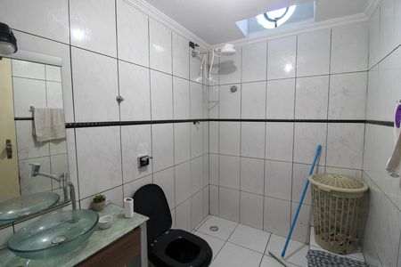 Casa à venda com 120m², 4 quartos e 1 vagaBanheiro