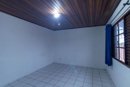 Casa à venda com 190m², 4 quartos e 2 vagas Casa à venda com 190m², 4 quartos e 2 vagasSala