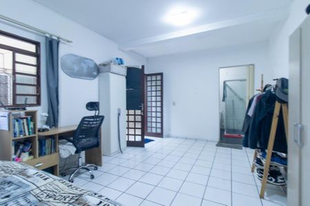 Casa à venda com 190m², 4 quartos e 2 vagas Casa à venda com 190m², 4 quartos e 2 vagasQuarto 4 Suite 2