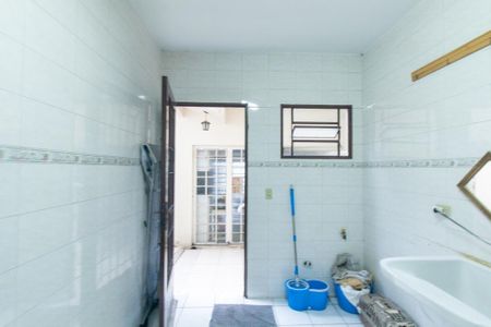 Casa à venda com 190m², 4 quartos e 2 vagas Casa à venda com 190m², 4 quartos e 2 vagasÁrea de Serviço
