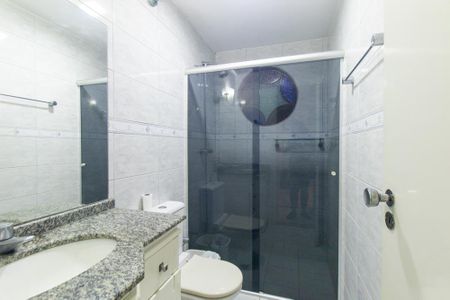 Casa à venda com 190m², 4 quartos e 2 vagas Casa à venda com 190m², 4 quartos e 2 vagasBanheiro Social