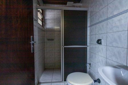 Casa à venda com 190m², 4 quartos e 2 vagas Casa à venda com 190m², 4 quartos e 2 vagasBanheiro Social 2
