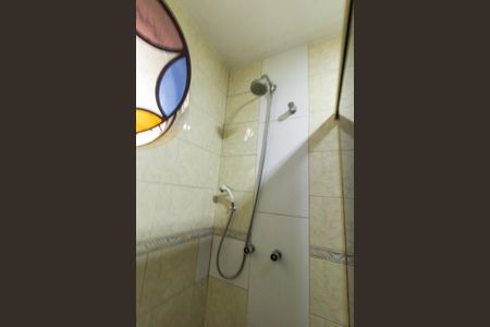 Casa à venda com 190m², 4 quartos e 2 vagas Casa à venda com 190m², 4 quartos e 2 vagasBanheiro da Suite
