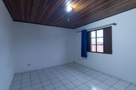 Casa à venda com 190m², 4 quartos e 2 vagas Casa à venda com 190m², 4 quartos e 2 vagasSala