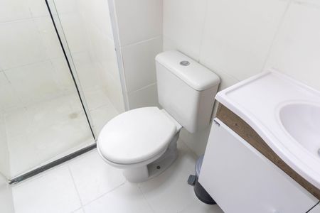 Apartamento à venda com 44m², 2 quartos e 1 vaga Apartamento à venda com 44m², 2 quartos e 1 vagaBanheiro