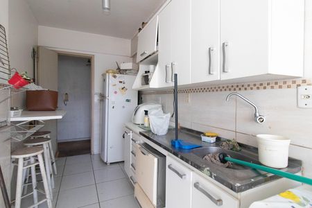 Apartamento à venda com 93m², 3 quartos e 1 vaga Apartamento à venda com 93m², 3 quartos e 1 vagaCozinha e Área de Serviço