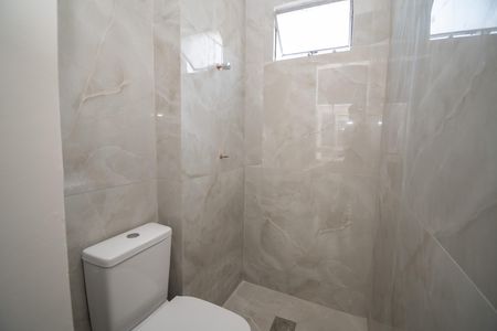 Apartamento à venda com 2 quartos, 49m² em Vila Beneves, Contagem