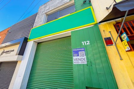 Fachada de casa à venda com 6 quartos, 180m² em Vila Mariana, São Paulo