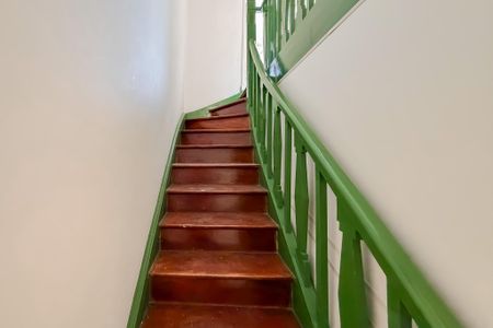 Escada de casa à venda com 6 quartos, 180m² em Vila Mariana, São Paulo