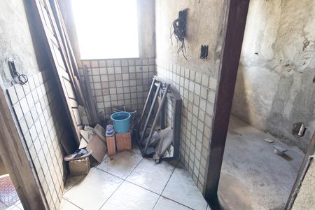 Sala de casa à venda com 1 quarto, 81m² em Campo Grande, Rio de Janeiro