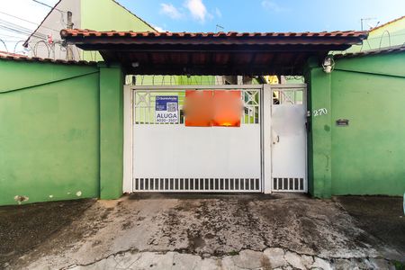 Casa de condomínio para alugar com 80m², 2 quartos e 1 vagaFachada + Placa
