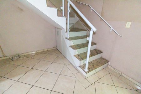 Casa de condomínio para alugar com 80m², 2 quartos e 1 vagaSala
