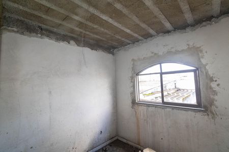Sala de casa à venda com 2 quartos, 81m² em Campo Grande, Rio de Janeiro