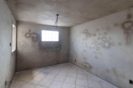 Sala de casa à venda com 2 quartos, 81m² em Campo Grande, Rio de Janeiro