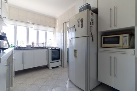Apartamento para alugar com 65m², 2 quartos e 1 vagaCozinha 