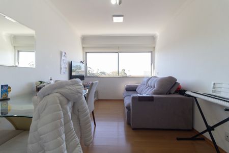 Apartamento para alugar com 65m², 2 quartos e 1 vagaSala