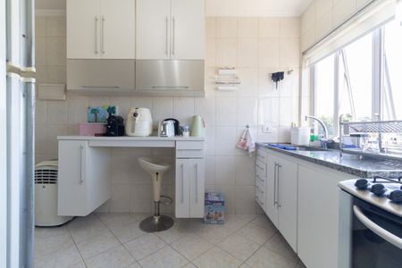 Apartamento para alugar com 65m², 2 quartos e 1 vagaCozinha 