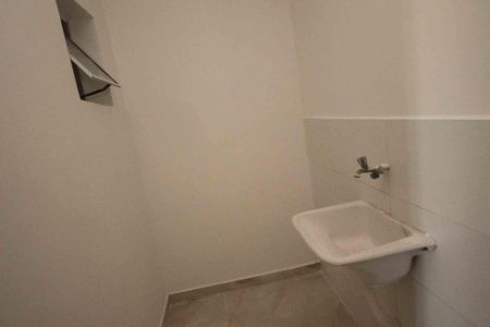 Casa para alugar com 82m², 2 quartos e 1 vaga