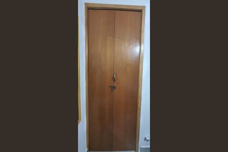 Quarto de apartamento à venda com 2 quartos, 48m² em Vila Araguaia, São Paulo