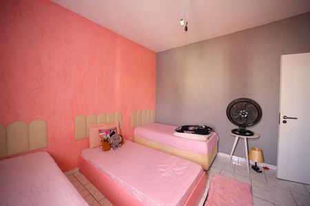 Casa à venda com 23m², 4 quartos e 3 vagasQuarto 4