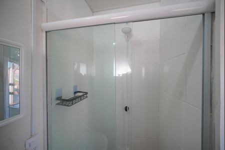 Banheiro Social de kitnet/studio para alugar com 1 quarto, 15m² em Balneario, Florianópolis